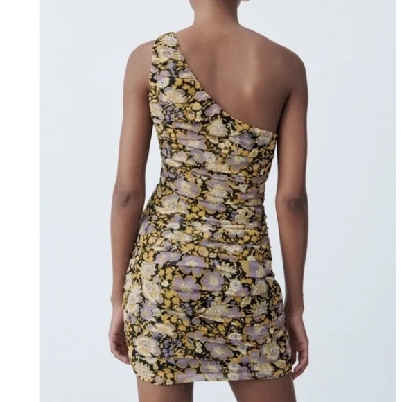NWT ZARA FLORAL ONE SHOULDER RUCHED MINI DRESS - Picture 2 of 7